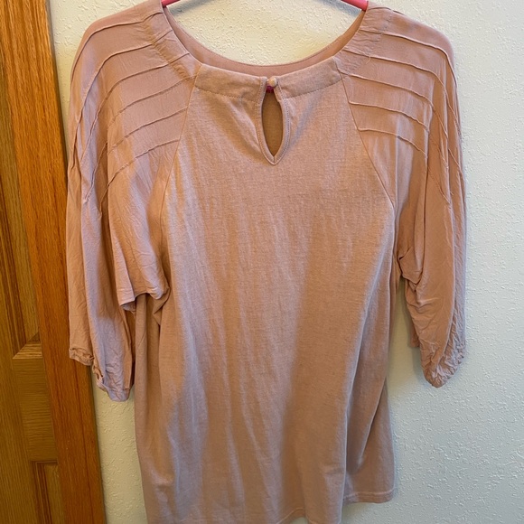 Chic Mauve Blouse for Women - Picture 3 of 5